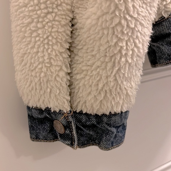 Levi Strauss & Co Sherpa cozy Jean jacket - Picture 6 of 6